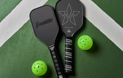 Chọn vợt pickleball theo cân nặng: Yếu tố quan trọng thường bị bỏ qua