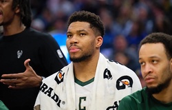 Giannis Antetokounmpo cam kết "1 triệu phần trăm" với Milwaukee Bucks, dập tắt tin đồn ra đi