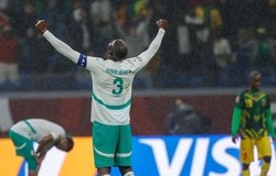 Senegal vào bán kết Cúp châu Phi sau khi đánh bại Mali với 10 người