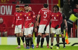 Khó khăn chồng chất cho MU sau khi bị Brighton loại ở FA Cup