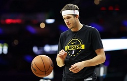 HLV Lakers JJ Redick tiết lộ sự thật về Austin Reaves: "Một kẻ nghiện bóng rổ" dù đang chấn thương