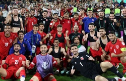 U23 Jordan “đánh úp” khách sạn U23 Việt Nam, nhảy múa ăn mừng vé tứ kết