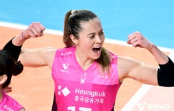 Rebecca bùng nổ 42 điểm, Heungkuk Life Insurance lội ngược dòng giàu cảm xúc