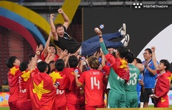 Thành tích vô tiền khoáng hậu giúp HLV Kim Sang Sik tiến gần Cúp Chiến thắng 2025