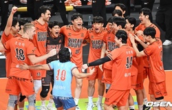 “Đánh bại gã khổng lồ” Savings Bank tạo nên màn lội ngược dòng bùng nổ 158 phút trước biển người Busan