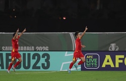 Khoảnh khắc hiếm có: Người hâm mộ Indonesia đoàn kết cổ vũ U23 Việt Nam lật đổ Hàn Quốc