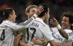 Arsenal gia nhập danh sách 13 đội bóng toàn thắng ở Champions League