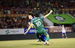 Công Phượng tái phát chấn thương trong ngày trở lại giải hạng Nhất