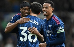 Siêu máy tính dự đoán: Arsenal vô địch và Tottenham suýt xuống hạng