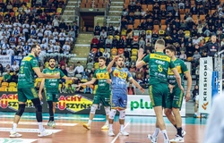 Zawiercie trở lại vị trí dẫn đầu Ba Lan sau chiến thắng 3-0 trên sân khách