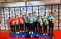 Chủ nhân Cúp Chiến thắng Hà Minh Thành cùng đồng đội giành HCB bắn súng châu Á