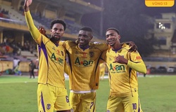 Cao Văn Bình hóa "người nhện", SLNA tạo địa chấn tại Hàng Đẫy