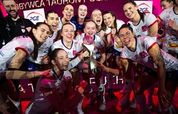 Huỷ diệt đối thủ, Łódź dành chức vô địch cúp bóng chuyền Ba Lan