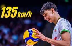 Chuyền hai cao 2m08 ghi hơn 1000 điểm, tạo xu thế bóng chuyền Việt Nam không thể đứng ngoài cuộc