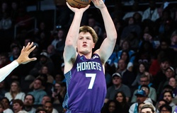 Vượt mặt đàn anh, tân binh đắt giá của Hornets xô đổ kỷ lục ném 3 điểm lịch sử NBA