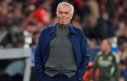 Mourinho với lời nguyền Champions League: 10 năm không thắng ở vòng loại trực tiếp