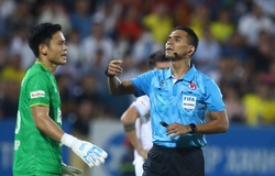 Trọng tài FIFA Malaysia cầm còi trận Hà Nội vs CAHN