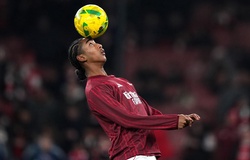 Marli Salmon, cầu thủ 16 tuổi lần đầu được đá chính của Arsenal là ai?