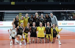 VakıfBank thể hiện sức mạnh tuyệt đối, củng cố ngôi đầu Sultanlar Ligi
