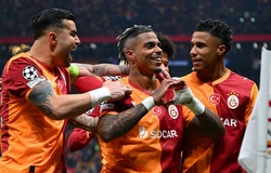 Liverpool may mắn thoát khỏi thảm họa trên sân Galatasaray