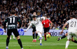 Bảng xếp hạng La Liga mới nhất: Real Madrid phả hơi nóng vào Barcelona