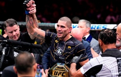 Alex Pereira ký hợp đồng 8 trận với UFC, sẵn sàng chinh chiến hạng nặng ngay sự kiện Nhà Trắng