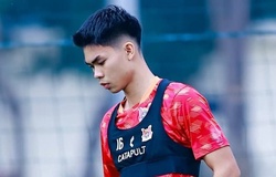 Lê Phát tránh phẫu thuật nhưng vẫn lỡ hẹn U23 Việt Nam