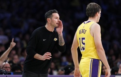 Từ khủng hoảng đến thăng hoa: JJ Redick sáng cửa giành danh hiệu HLV xuất sắc nhất NBA