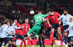 HLV Tuchel xếp Maguire dưới 4 trung vệ trong thứ tự ưu tiên ở tuyển Anh