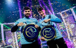 Manchester City thống trị tuyệt đối, lần thứ ba liên tiếp lên ngôi ePremier League