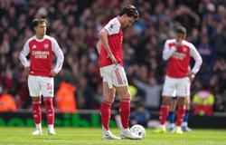 Thua trên sân nhà, Arsenal bị giáng một đòn mạnh trong cuộc đua vô địch