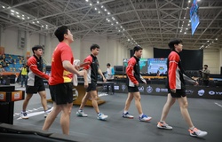 Huyền thoại trở lại, hỗ trợ thế hệ mới: bóng bàn Trung Quốc chạy nước rút trước World Championship London