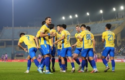 Hoàng Hên lập cú đúp, CLB Hà Nội áp sát Top 3 V.League