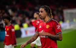 Man Utd khủng hoảng hàng phòng ngự khi 4 trung vệ vắng mặt trong trận gặp Chelsea