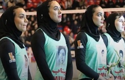 Bóng chuyền Iran tổ chức trận giao hữu tưởng niệm các nạn nhân trong thảm kịch tên lửa