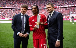 Michael Olise của Bayern Munich được vinh danh là Cầu thủ xuất sắc nhất mùa 2025/26