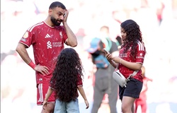 Ngoại hạng Anh nói lời tạm biệt đầy xúc động với các huyền thoại, từ Guardiola đến Salah