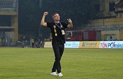 HLV ngoại tạo thế áp đảo ở nhóm đầu V.League