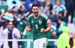 Raul Jimenez và bàn thắng để hoàn thành lời hứa với cha mình