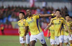 HLV Park Hang-seo hưởng niềm vui kép khi Bắc Ninh FC giành vé lên V.League