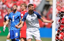 Tiền đạo Bosnia tạo nên cột mốc thống kê cực hiếm tại World Cup