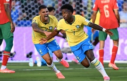 Lập siêu phẩm vào lưới Marốc, Vinicius cân bằng cột mốc World Cup của Ronaldinho