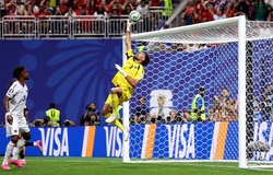 Vozinha, thủ môn trị giá 50.000 euro, khiến Tây Ban Nha đau khổ ở World Cup