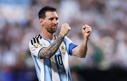 Messi lập hat-trick lịch sử, Argentina đại thắng ngày ra quân World Cup