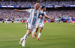 Messi gia nhập CLB 18 huyền thoại World Cup sau cú hat-trick lịch sử