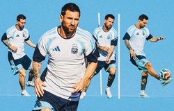 Sự vĩ đại của Messi ở tuổi 38 tại World Cup nhìn từ giọt nước mắt chực trào rơi của HLV Scaloni