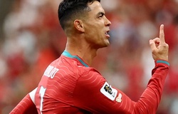 Sút tung lưới Uzbekistan, Ronaldo đi vào lịch sử khi ghi bàn ở 6 kỳ World Cup khác nhau