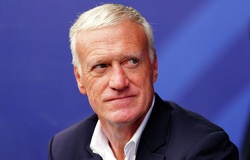 Tuyển Pháp nhận hung tin: Didier Deschamps tức tốc trở về quê nhà chịu tang mẹ