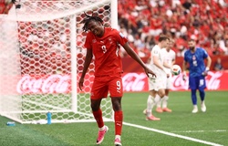 Hạ Canada, Thụy Sỹ khiến chủ nhà World Cup mất lợi thế sân nhà ở vòng knock-out