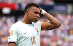 Mbappe đóng vai "vua kiến tạo" nhưng bỏ lỡ cơ hội bắt kịp Messi